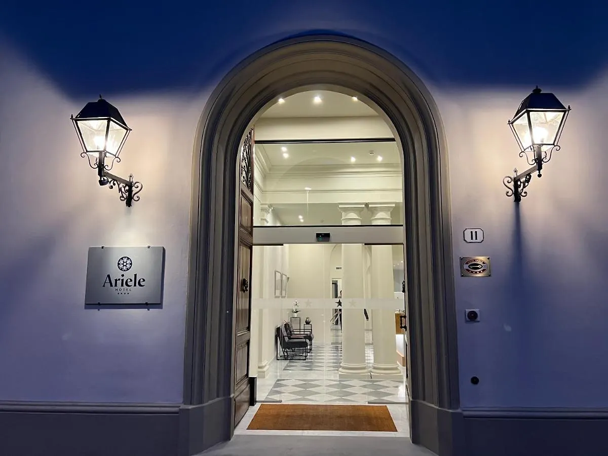 ****  Hotel Ariele Florença Itália
