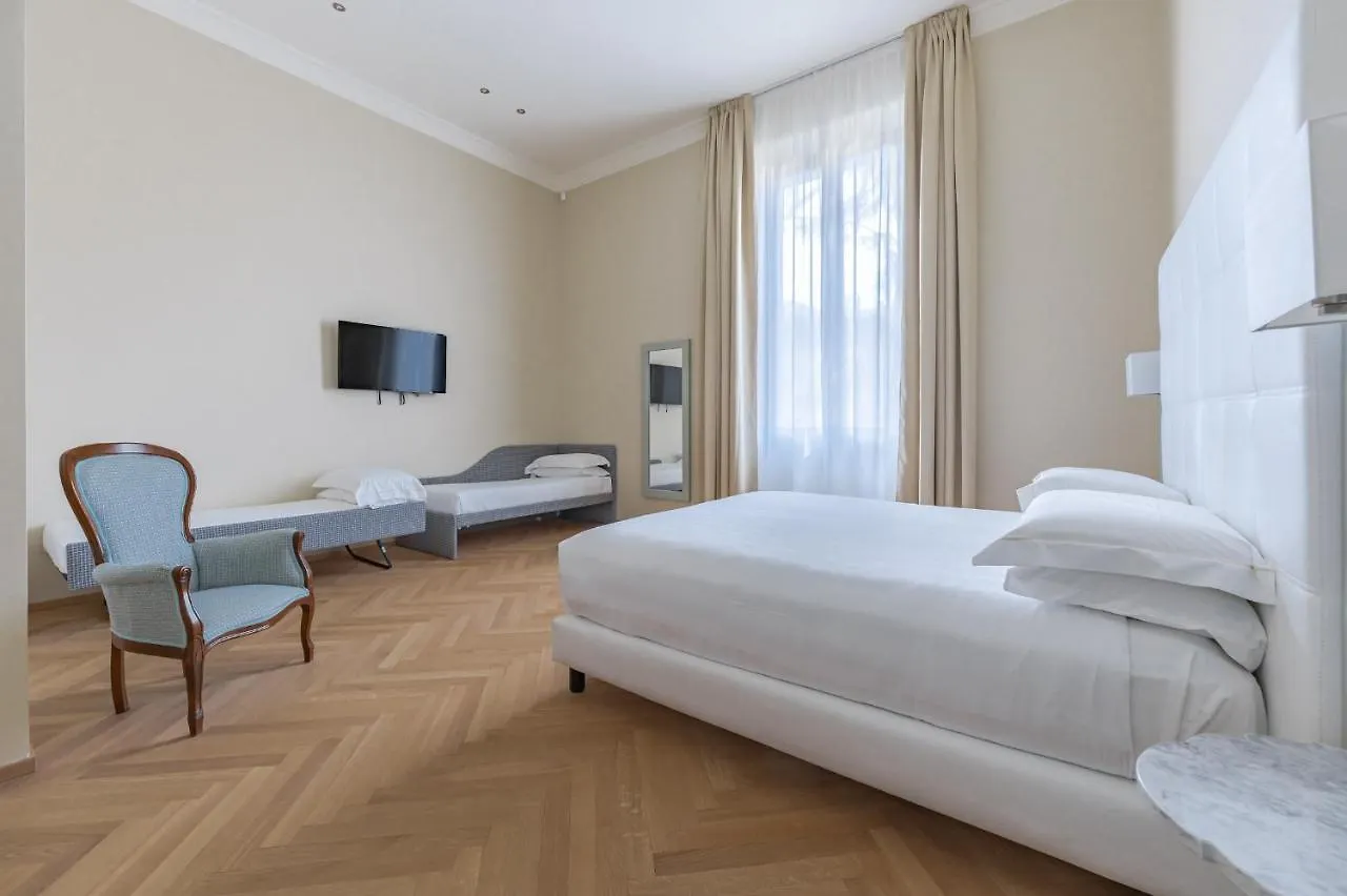 Hotel Ariele Florença 4*,