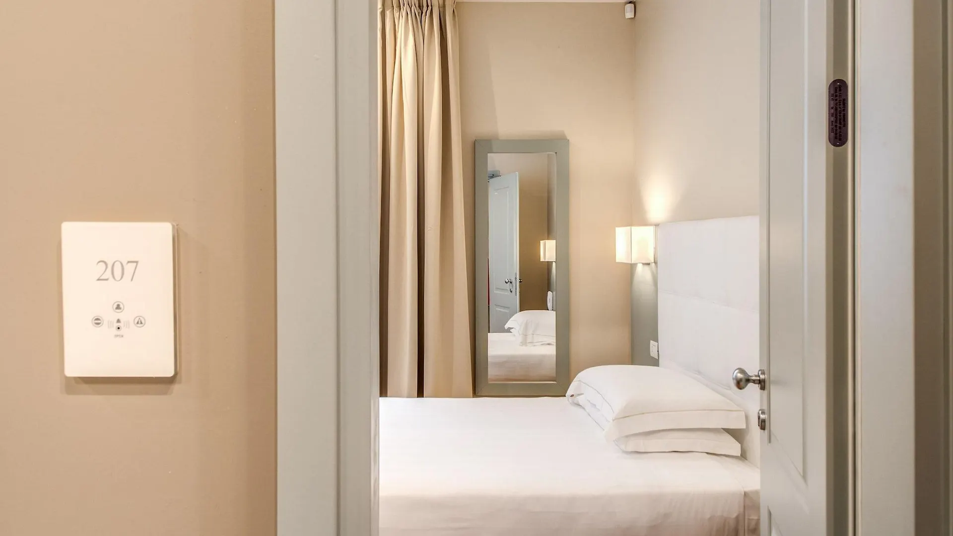 Hotel Ariele Florença 4*,