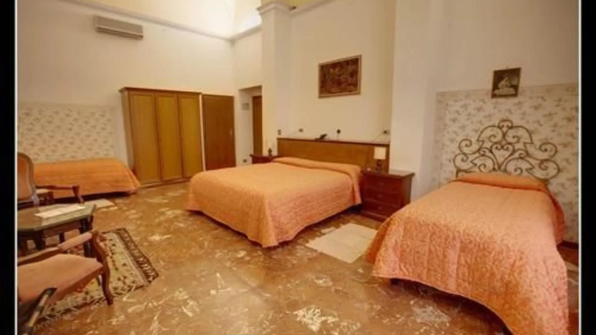 Hotel Ariele Florence 4*,  Italy